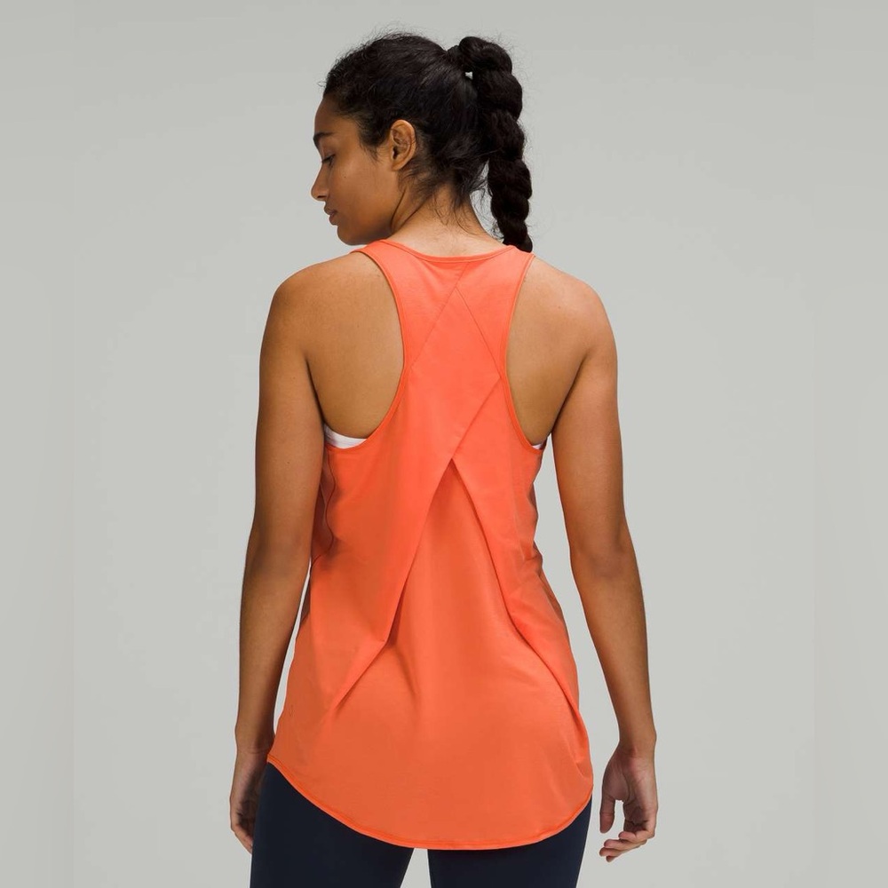 LULULEMON ESSENTIAL PLEATED TANK